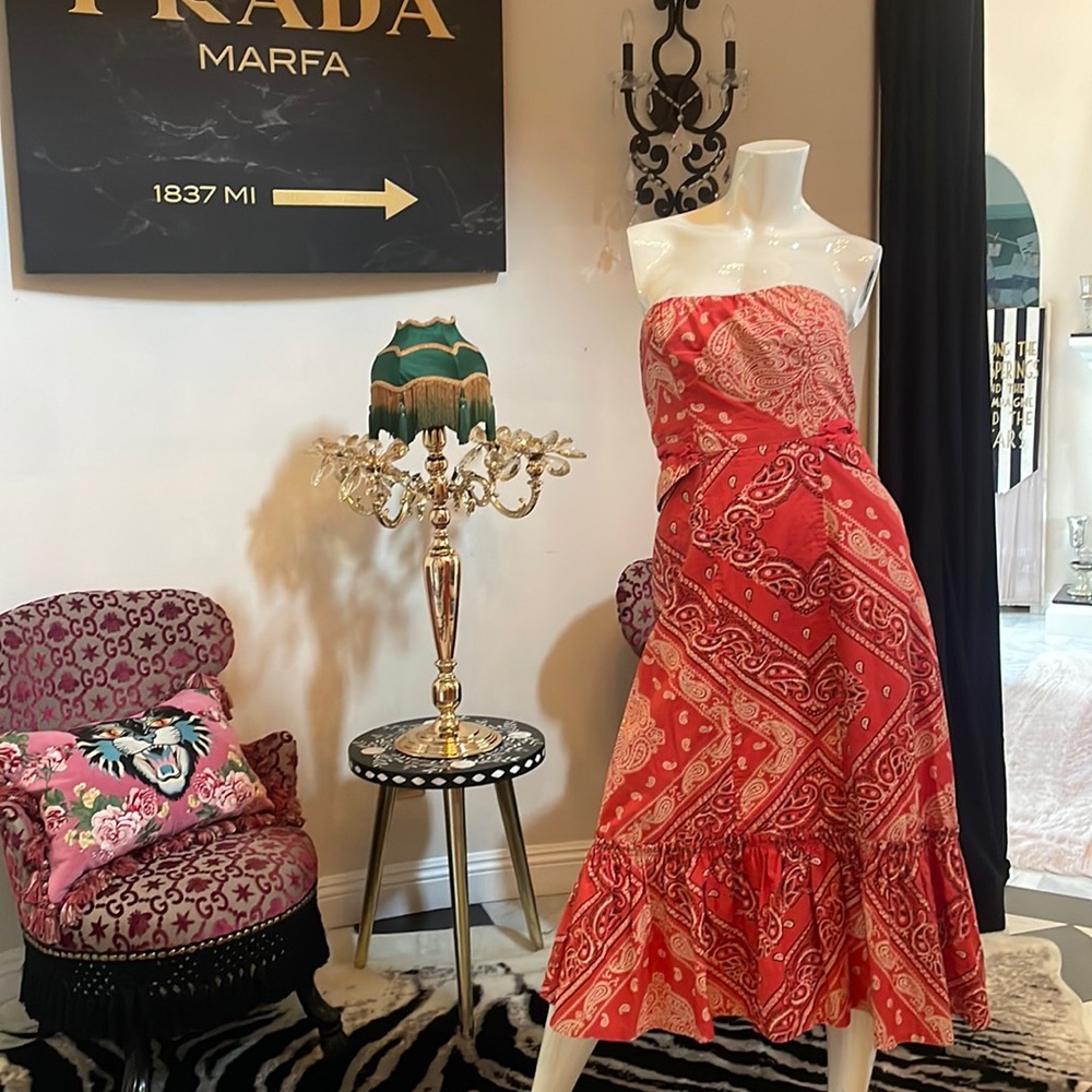 Women’s strapless bandana dress